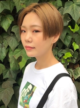 ショート × センターパートのイメージ