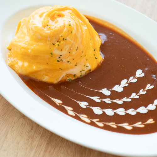 オムライスセット【サラダ・スープ・小鉢付】のイメージ